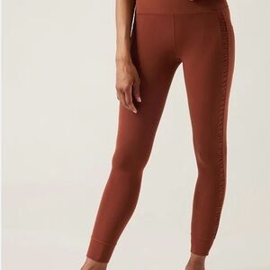 Athleta Salutation Stash II Ruch Craft 7/8 Tight – Ancient Mahogany - Size L